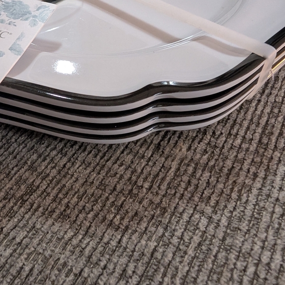 NWT Shabby Chic Black White Bow Melamine Salad Plates Set of 4 - Picture 4 of 5
